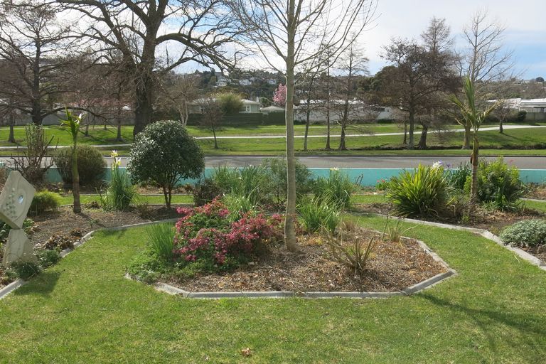 Photo of property in 16 Douglas Mclean Avenue, Marewa, Napier, 4110