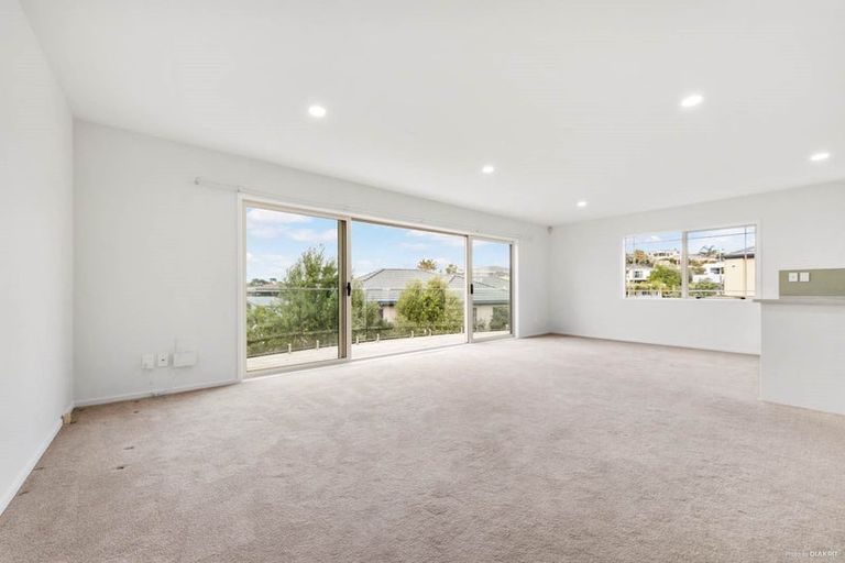 Photo of property in 145c Hobsonville Road, West Harbour, Auckland, 0618