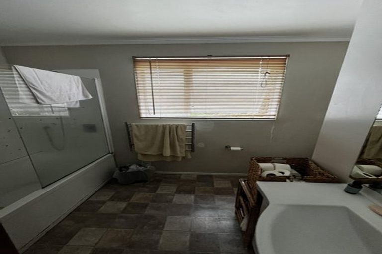 Photo of property in 2a Robson Street, Stokes Valley, Lower Hutt, 5019