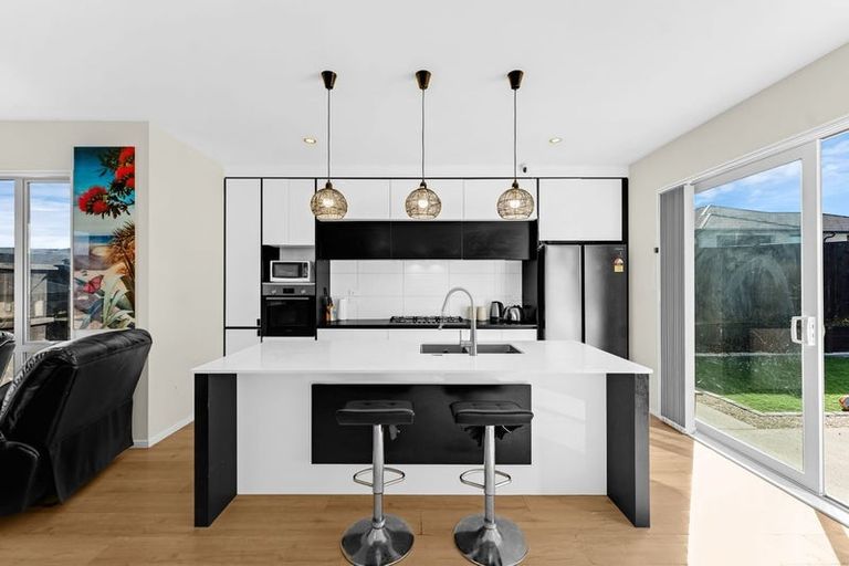 Photo of property in 18 Calder Crescent, Pokeno, 2402