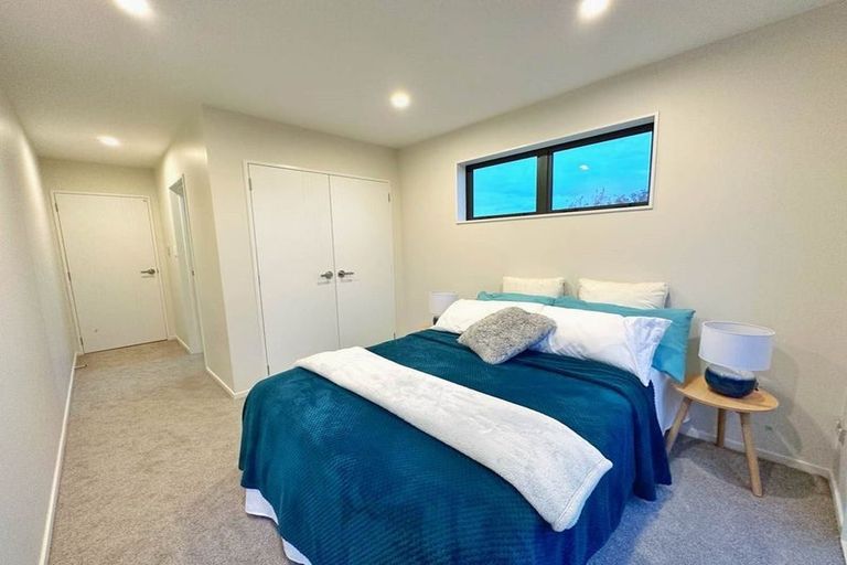 Photo of property in 10f Robert Burke Place, Henderson, Auckland, 0612