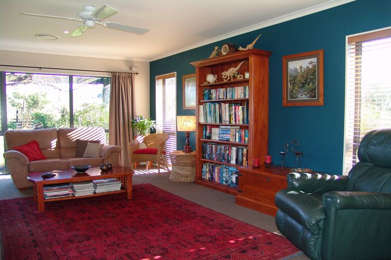 Photo of property in 33 Mangauika Road, Pirongia, Te Awamutu, 3876