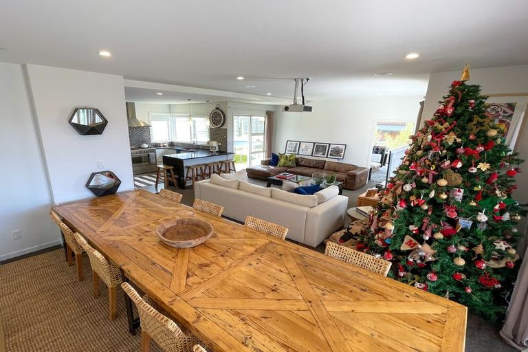 Photo of property in 129 Endeavour Drive, Whitby, Porirua, 5024