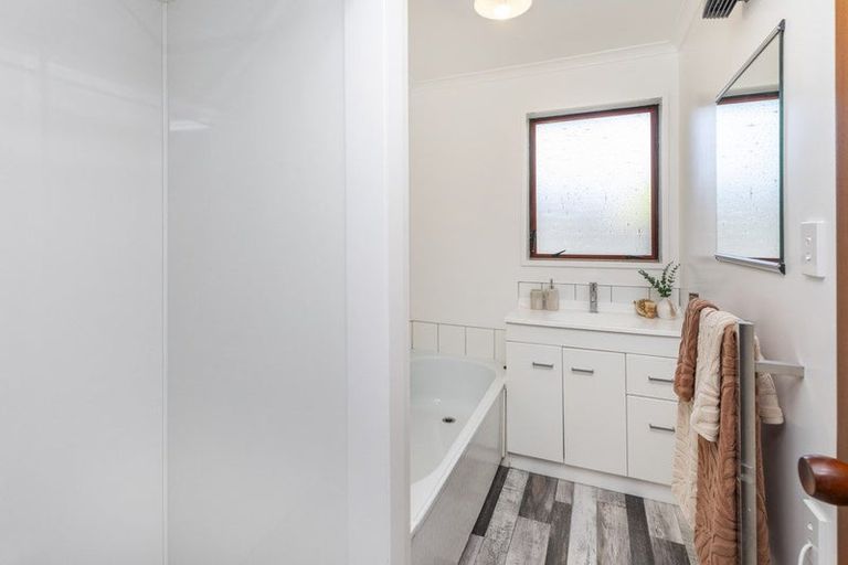 Photo of property in 1/54 Merrin Street, Avonhead, Christchurch, 8042