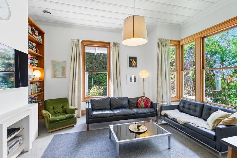 Photo of property in 7 Strathmore Crescent, Roslyn, Dunedin, 9010