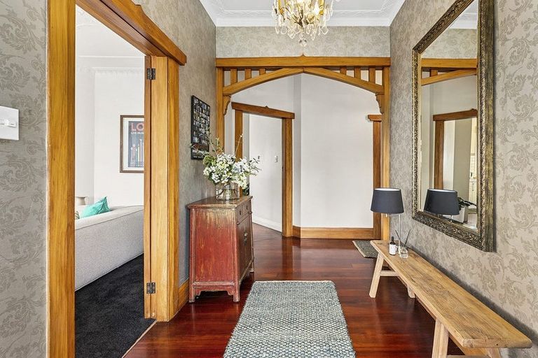 Photo of property in 39 Mills Road, Brooklyn, Wellington, 6021