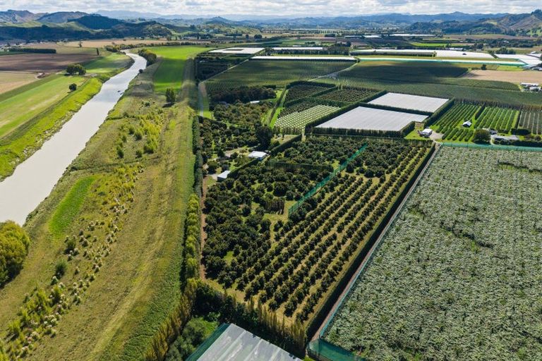 Photo of property in 42 Ferry Road, Waerengaahika, Gisborne, 4071