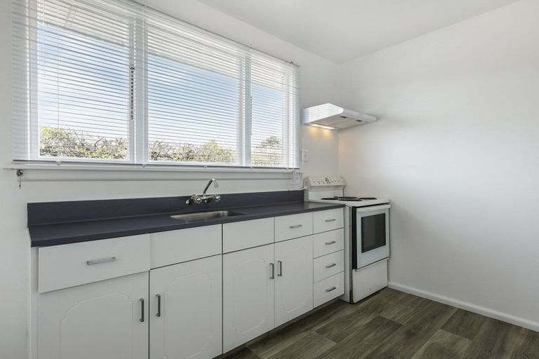 Photo of property in 2/7 Aileen Place, Upper Riccarton, Christchurch, 8041