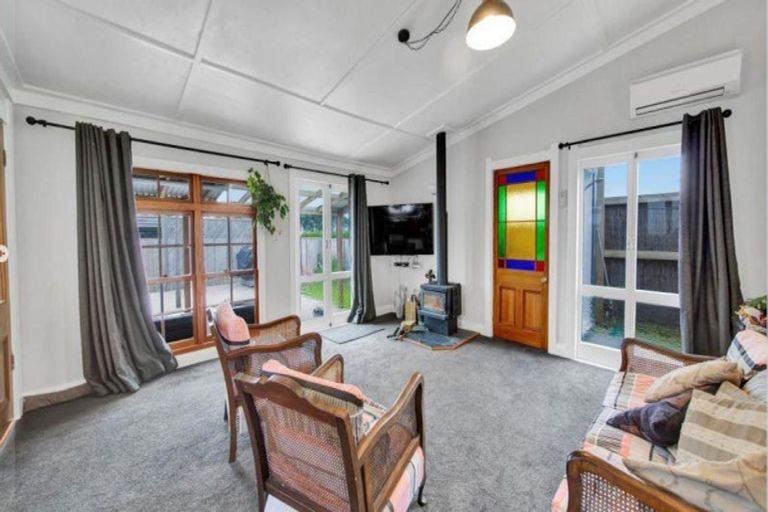 Photo of property in 137 Fairfield Road, Hawera, 4610