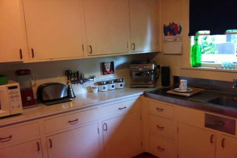 Photo of property in 16 Torquay Place, Bryndwr, Christchurch, 8053