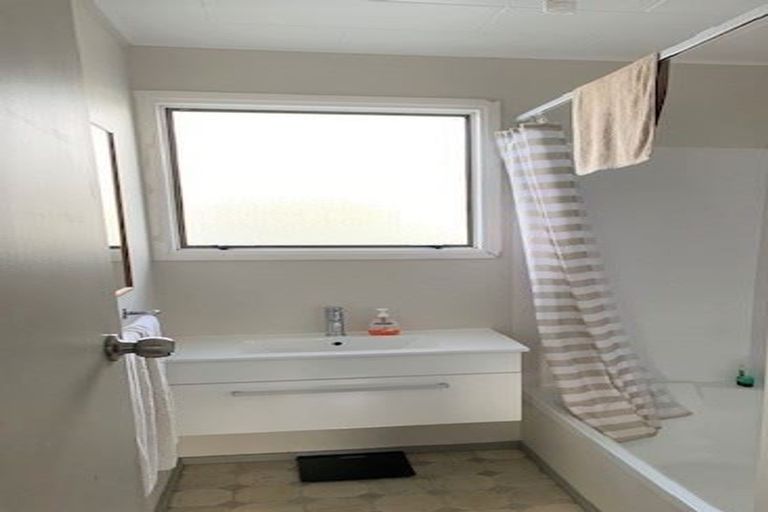 Photo of property in 7b Cypress Grove, Paraparaumu, 5032