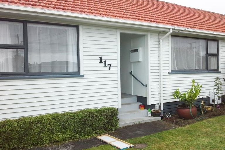 Photo of property in 117 Frankley Road, Frankleigh Park, New Plymouth, 4310