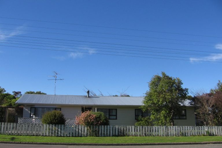 Photo of property in 15 Lyon Street, Featherston, 5710