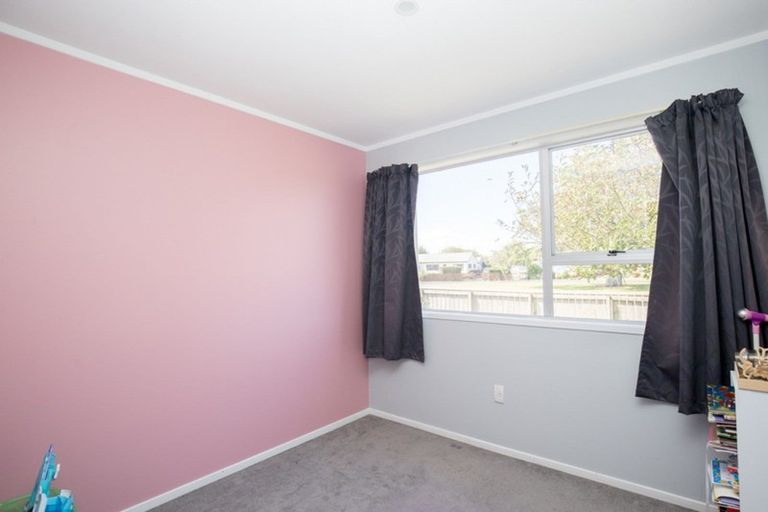 Photo of property in 1 Mcclean Place, Ngatea, 3503