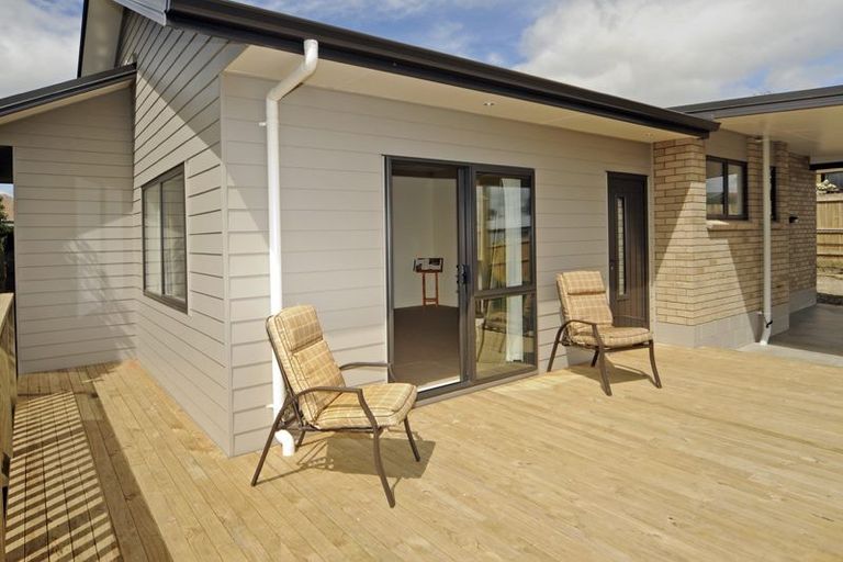 Photo of property in 4a Booth Crescent, Tuakau, 2121