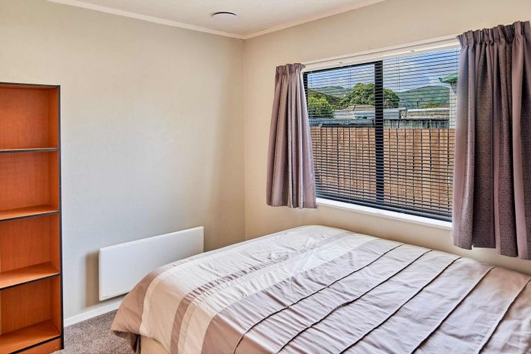 Photo of property in 15 Burcham Street, Taita, Lower Hutt, 5011