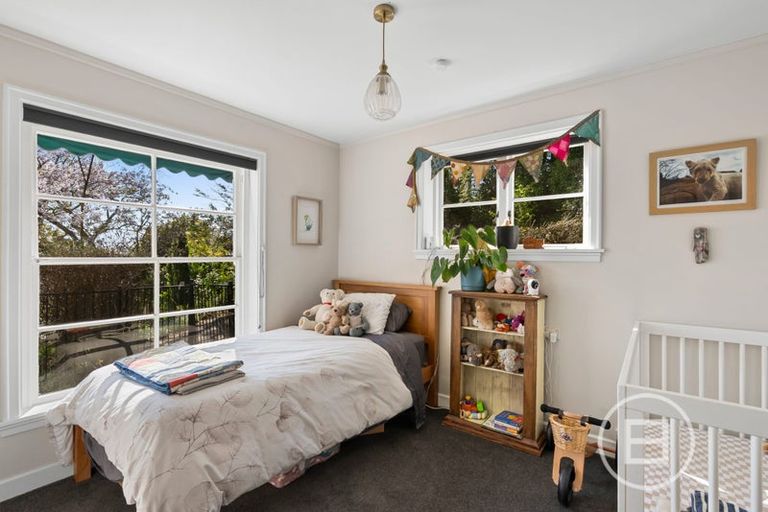 Photo of property in 116 Dyers Pass Road, Cashmere, Christchurch, 8022