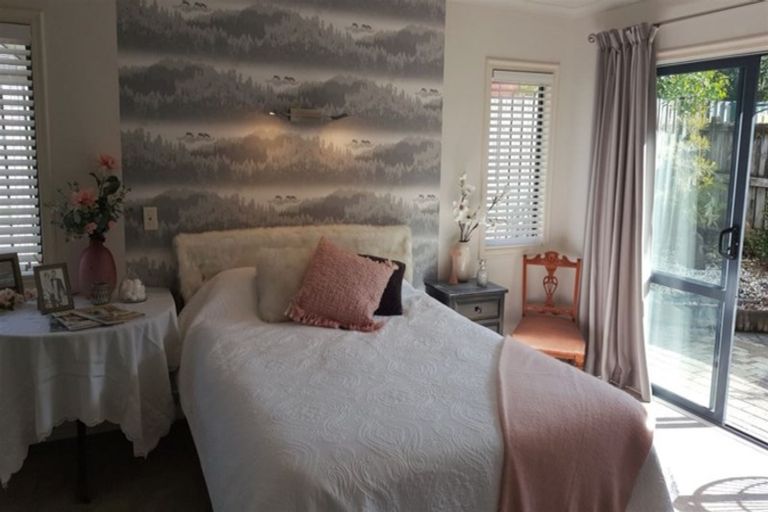 Photo of property in 1 Hoyte Place, Pukehangi, Rotorua, 3015