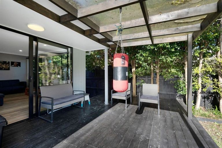 Photo of property in 174 Solar Road, Glen Eden, Auckland, 0602