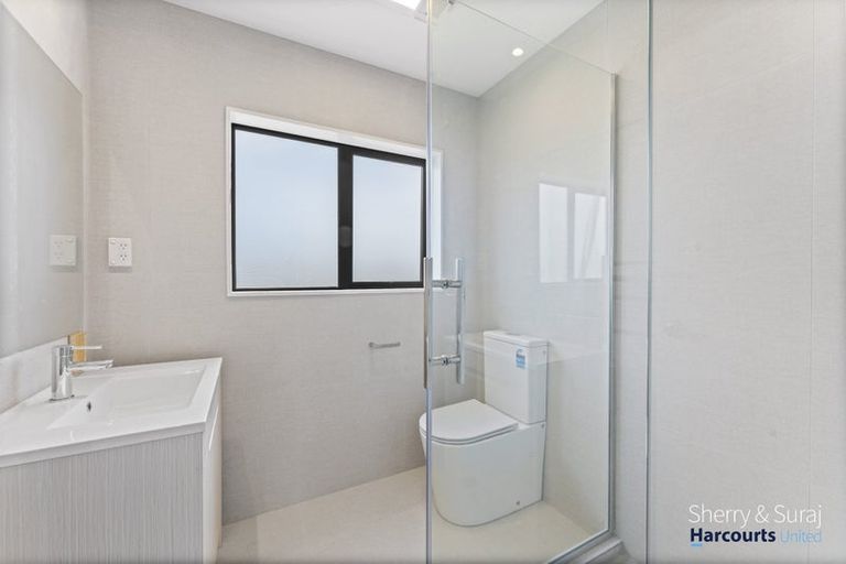 Photo of property in 39a Hari Road, Karaka, 2113