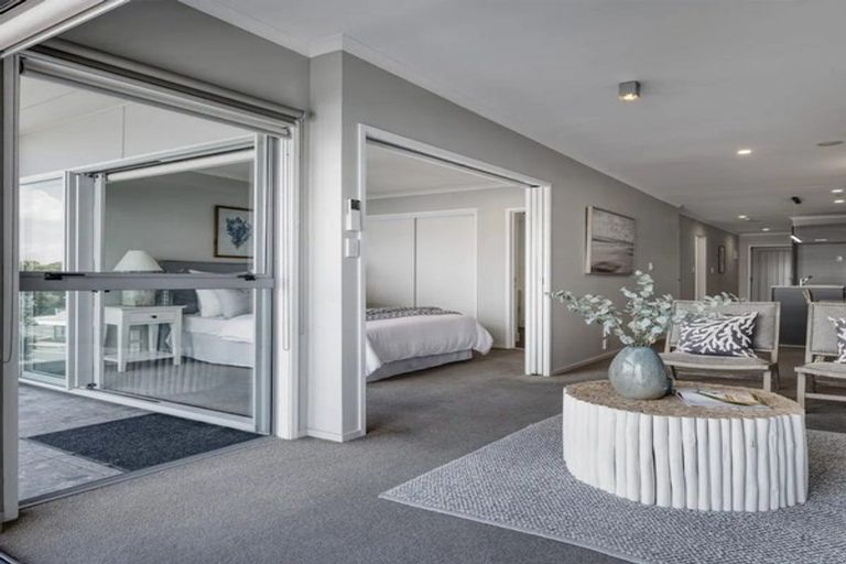 Photo of property in 301/277 Maunganui Road, Mount Maunganui, 3116