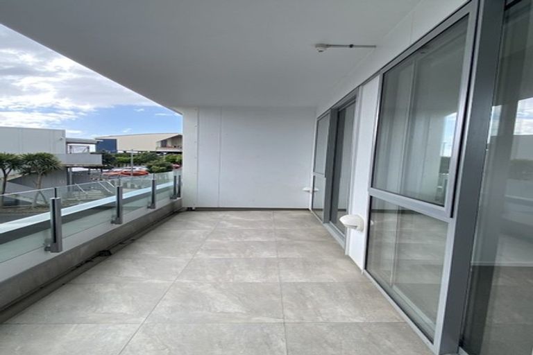 Photo of property in 123/17 Link Crescent, Stanmore Bay, Whangaparaoa, 0932