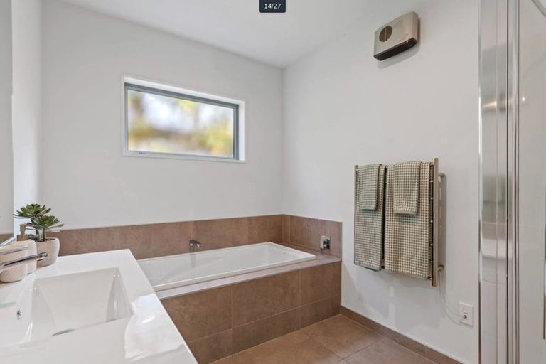 Photo of property in 46 Mcfaddens Road, St Albans, Christchurch, 8052