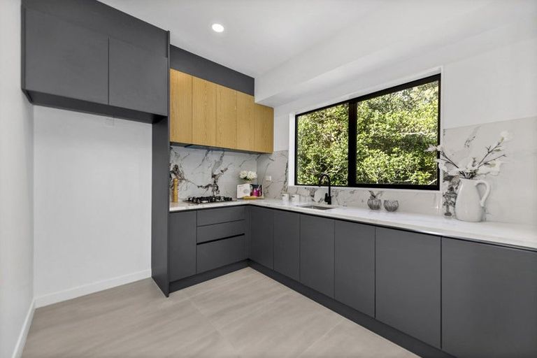 Photo of property in 14 Hughs Way, Flat Bush, Auckland, 2019