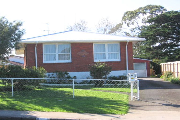 Photo of property in 39 Christmas Road, Manurewa, Auckland, 2102