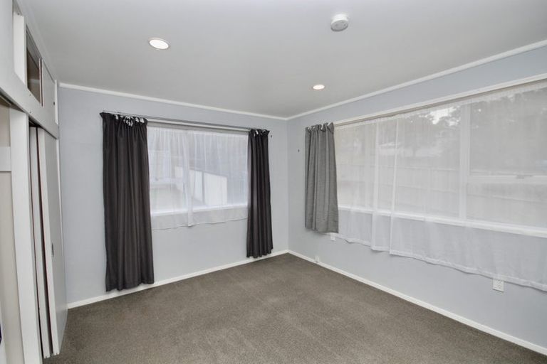 Photo of property in 48 Salamanca Road, Sunnynook, Auckland, 0620