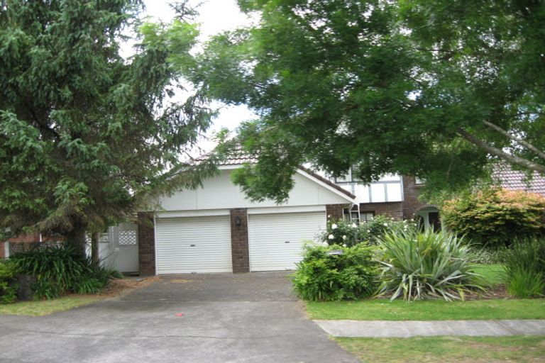 Photo of property in 147 Walter Strevens Drive, Conifer Grove, Takanini, 2112
