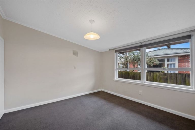Photo of property in 11 Dulles Place, Papanui, Christchurch, 8053