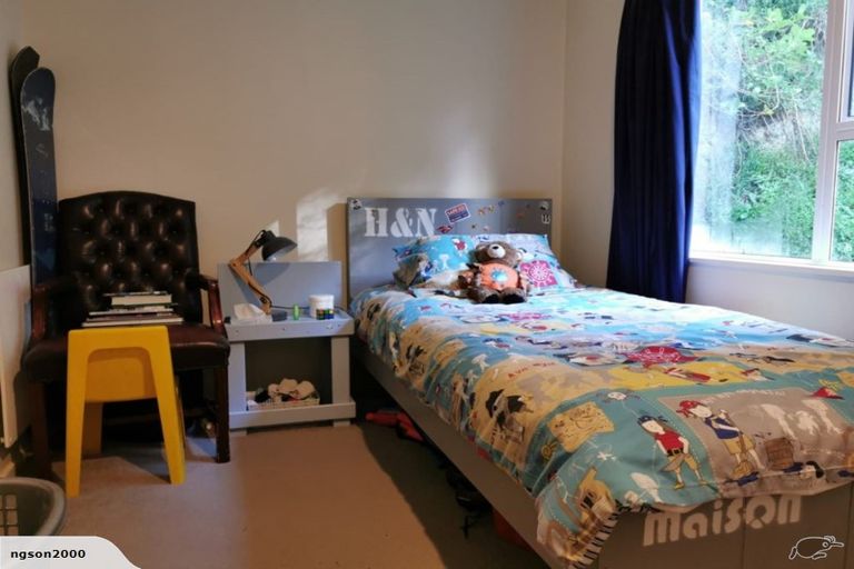 Photo of property in 16 Chartwell Drive, Crofton Downs, Wellington, 6035