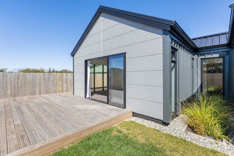 Photo of property in 5b Murray Street, Bell Block, New Plymouth, 4312