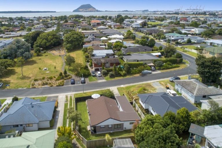Photo of property in 4 Rutherford Street, Otumoetai, Tauranga, 3110