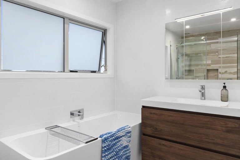 Photo of property in 30 First View Avenue, Beachlands, Auckland, 2018
