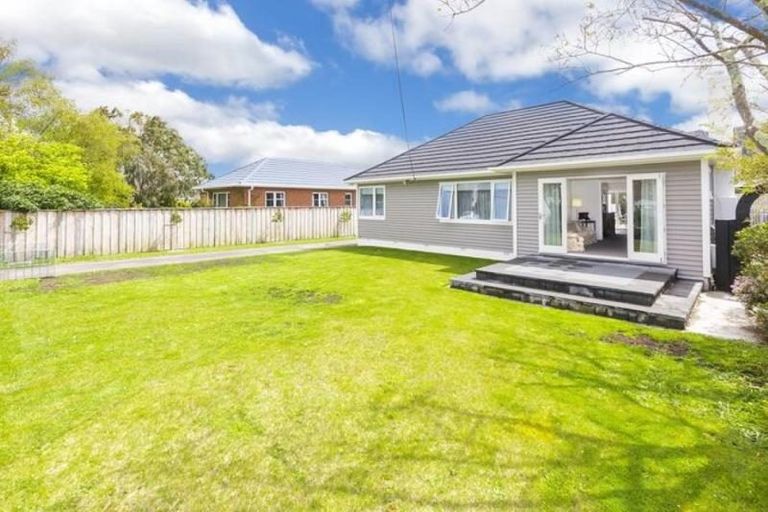 Photo of property in 7 Oak Street, Ebdentown, Upper Hutt, 5018