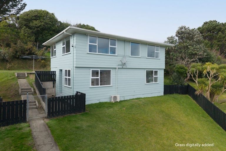 Photo of property in 8 Penguin Grove, Waitangirua, Porirua, 5024