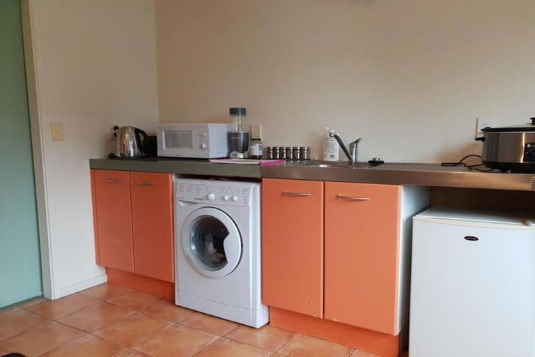 Photo of property in 6/52 Russell Terrace, Berhampore, Wellington, 6023