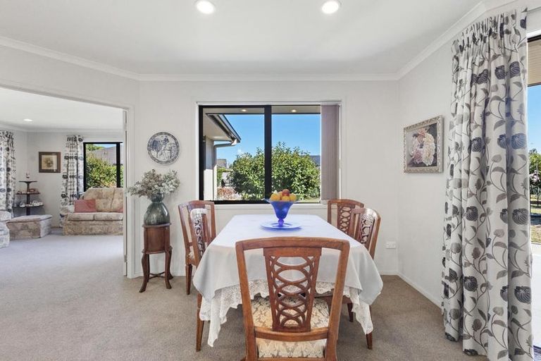 Photo of property in 12 Cotter Place, Cambridge, 3434