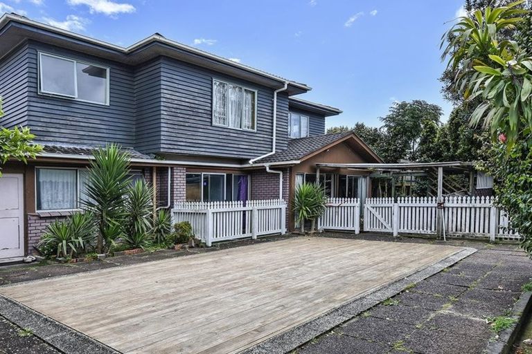 Photo of property in 24 Windoma Circle, Manukau, Auckland, 2025