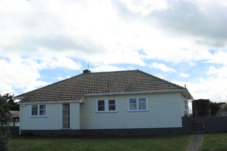 Photo of property in 12 Duigan Street, Gonville, Whanganui, 4501
