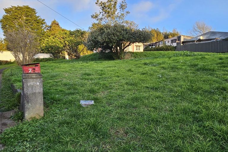 Photo of property in 27 Collingwood Road, Waiuku, 2123