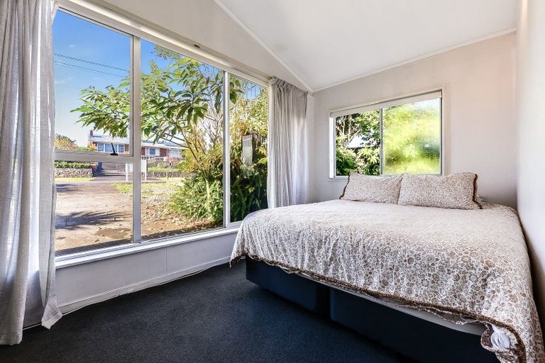 Photo of property in 5 Thomson Avenue, Dinsdale, Hamilton, 3204