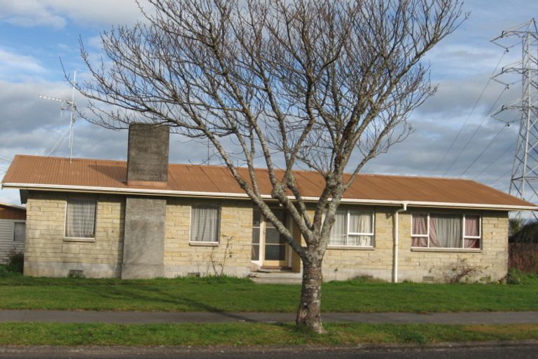 Photo of property in 27 Northolt Road, Fairview Downs, Hamilton, 3214