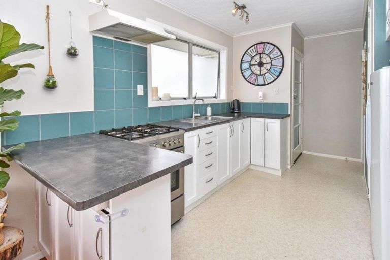 Photo of property in 15 Rembrandt Place, Opaheke, Papakura, 2113