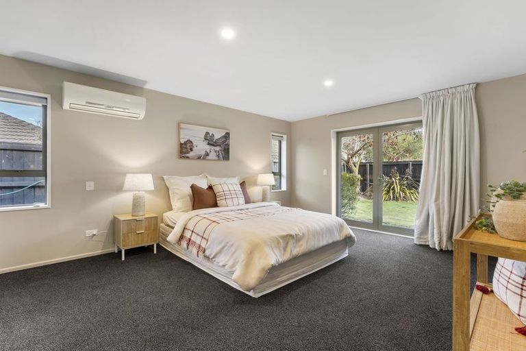 Photo of property in 3 Evergreen Place, Parklands, Christchurch, 8083