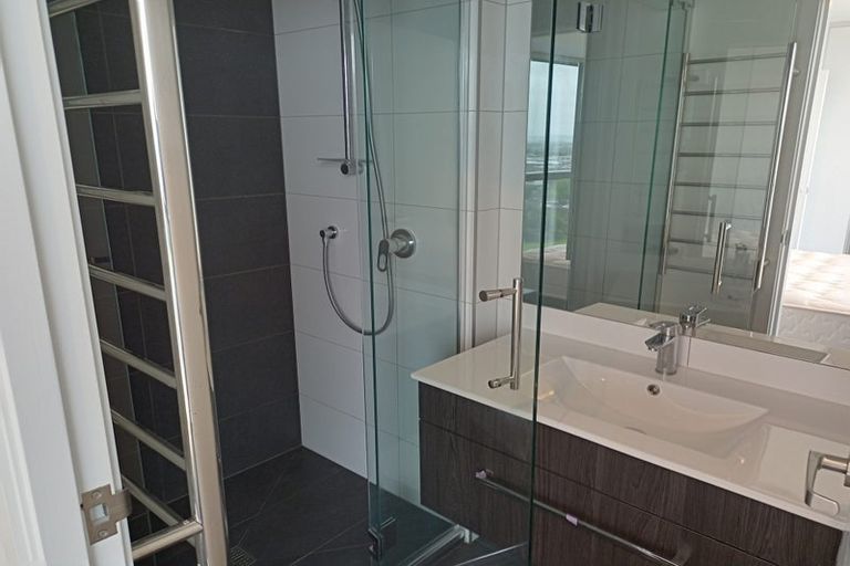 Photo of property in 1104/8 Lakewood Court, Manukau, Auckland, 2104