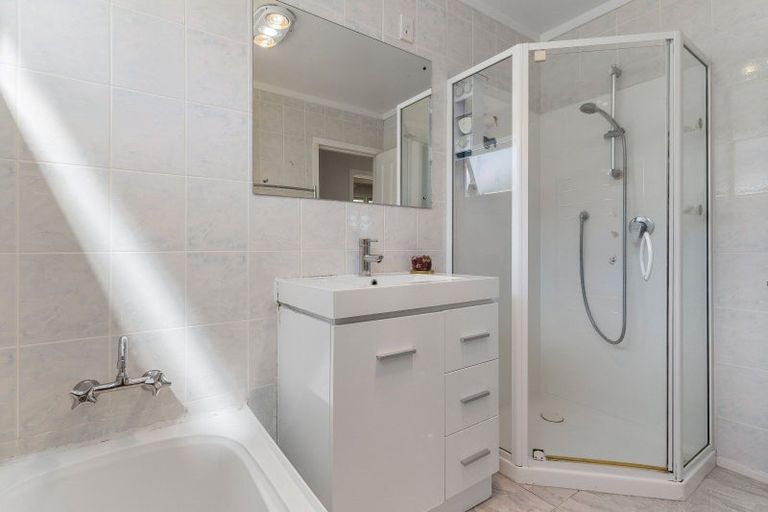 Photo of property in 65 Ridge Road, Howick, Auckland, 2014