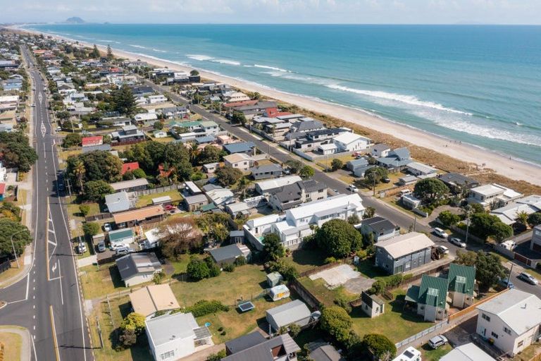 Photo of property in 98a Karewa Parade, Papamoa Beach, Papamoa, 3118
